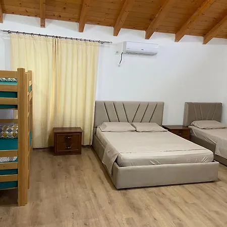 Benjy's بيت للعطل *